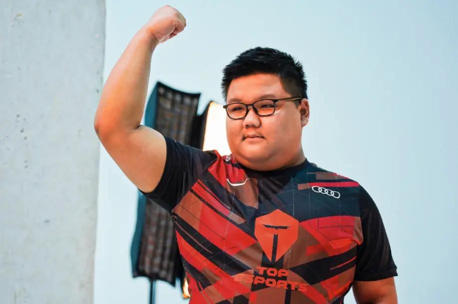 Faker巅峰对决，大坂直美与90激战TES分钟，战术调整胜负难料！的简单介绍